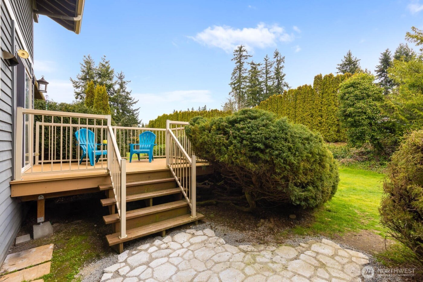8111 46th Place W #C1, Mukilteo, WA 98275
