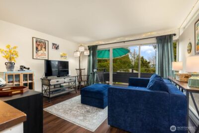 8111 46th Place W #C1, Mukilteo, WA 98275 - Photo 2