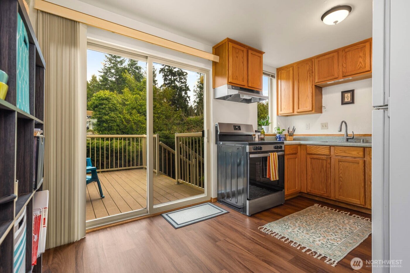 8111 46th Place W #C1, Mukilteo, WA 98275