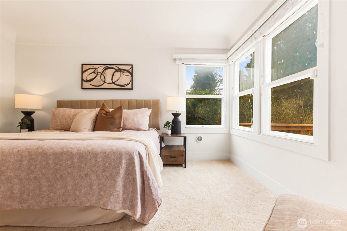 1900 S 104th , Seattle, WA 98168