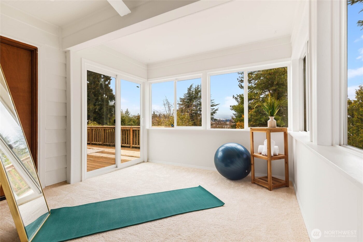 1900 S 104th , Seattle, WA 98168