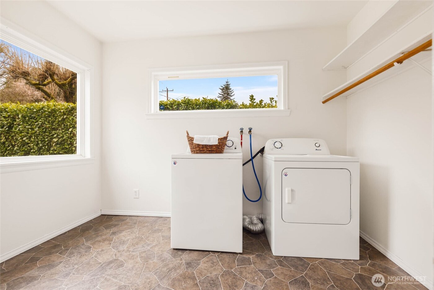 1900 S 104th , Seattle, WA 98168