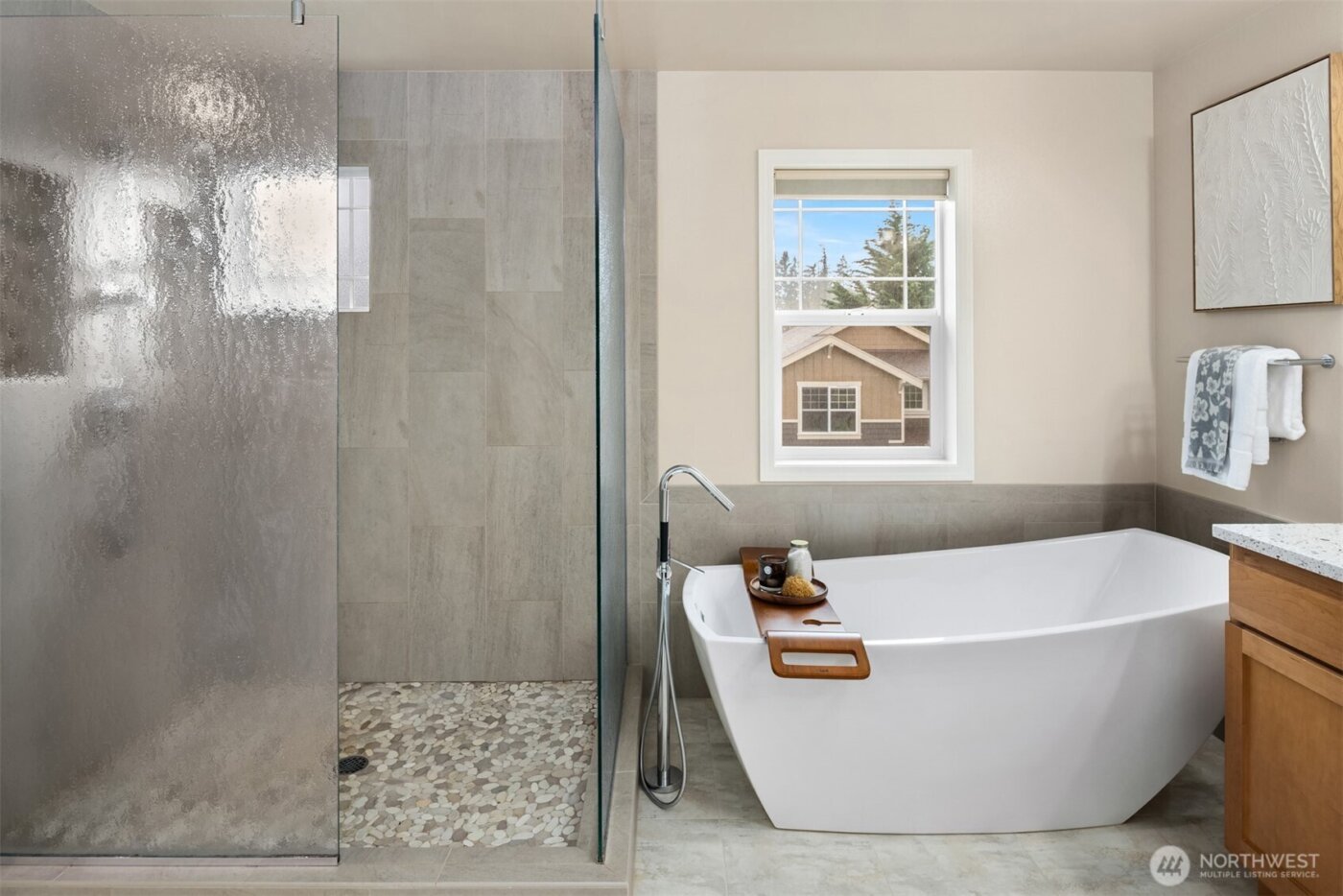 2166 NW Spring Fork Lane , Issaquah, WA 98027