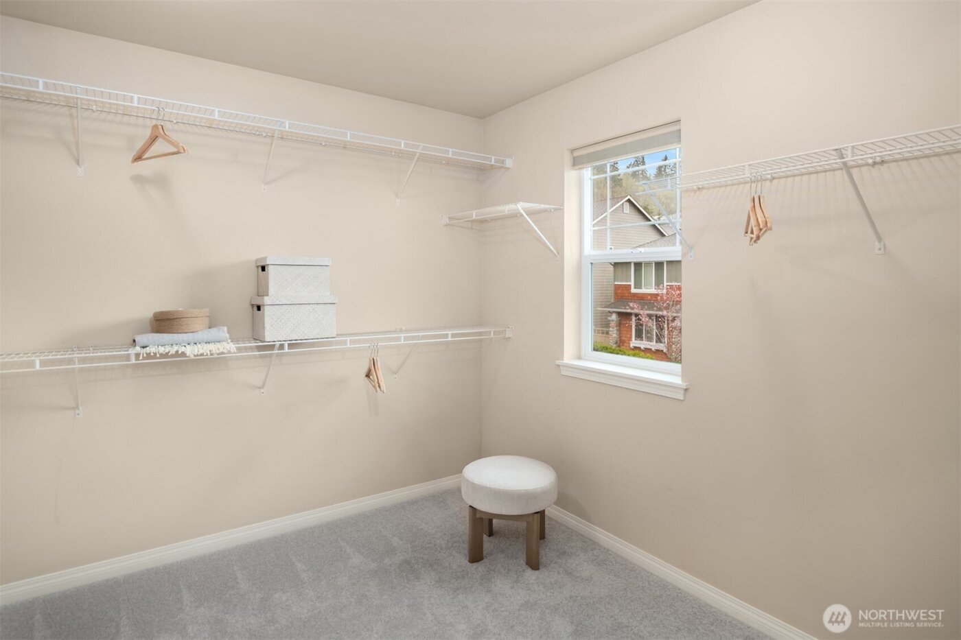 2166 NW Spring Fork Lane , Issaquah, WA 98027