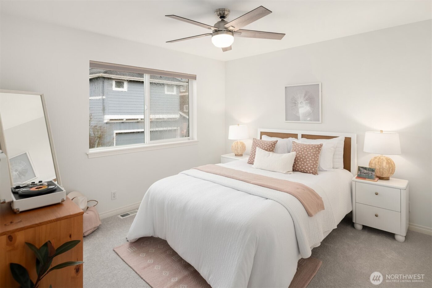 2166 NW Spring Fork Lane , Issaquah, WA 98027