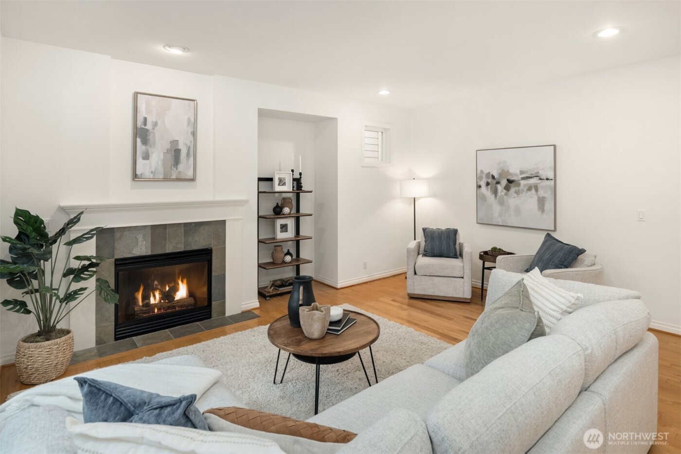 2166 NW Spring Fork Lane , Issaquah, WA 98027