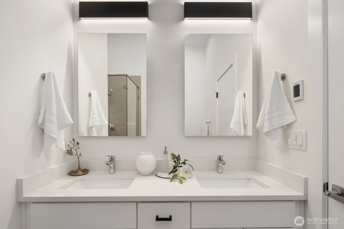 7721 NE 175th Street #103, Kenmore, WA 98028