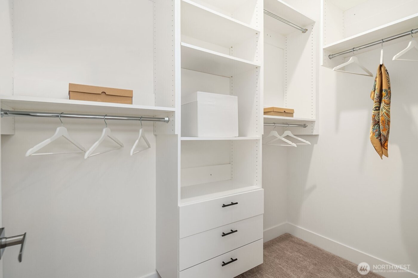 7721 NE 175th Street #103, Kenmore, WA 98028