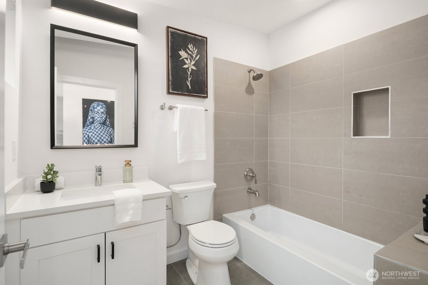 7721 NE 175th Street #103, Kenmore, WA 98028