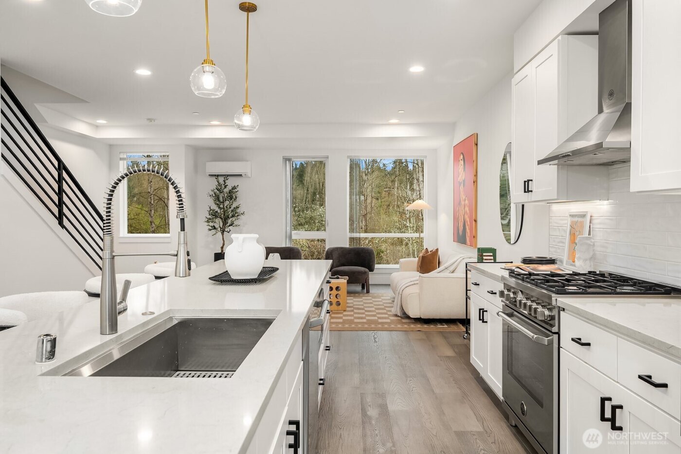 7721 NE 175th Street #103, Kenmore, WA 98028