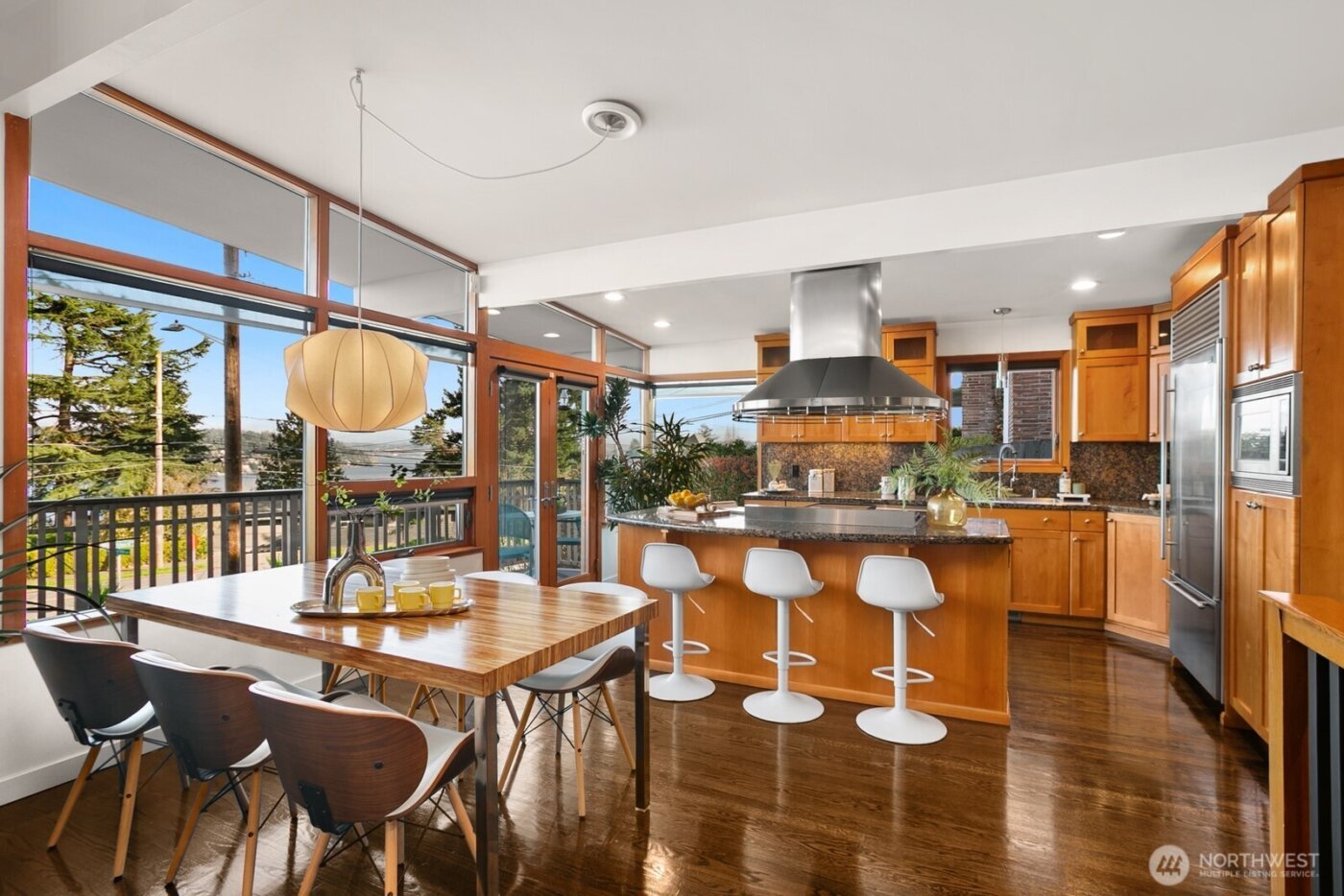 6345 Wilson Avenue S, Seattle, WA 98118