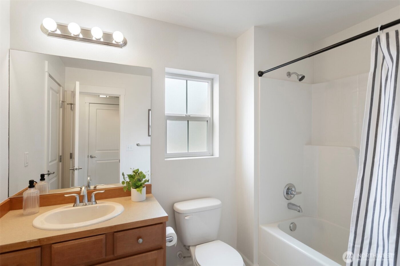 21813 38th Drive SE #5, Bothell, WA 98021