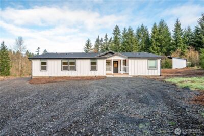1728 Spirit Lake Highway , Castle Rock, WA 98611