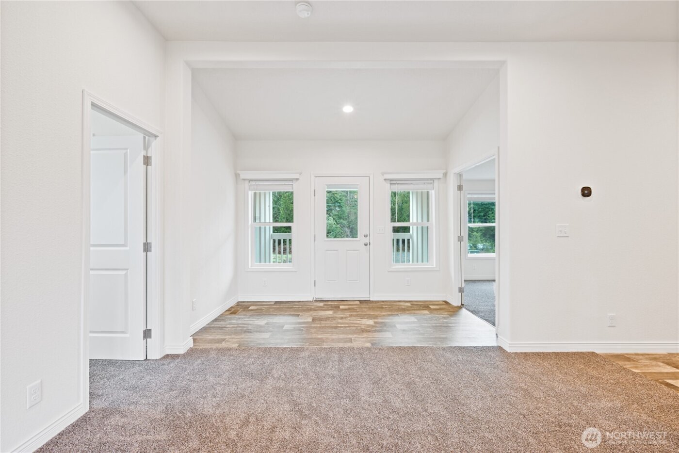 1728 Spirit Lake Highway , Castle Rock, WA 98611