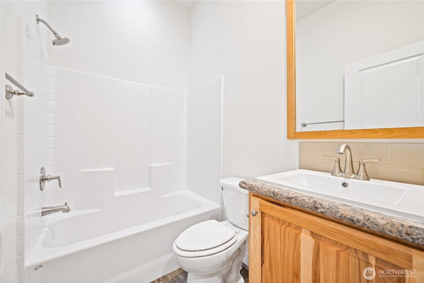 1728 Spirit Lake Highway , Castle Rock, WA 98611