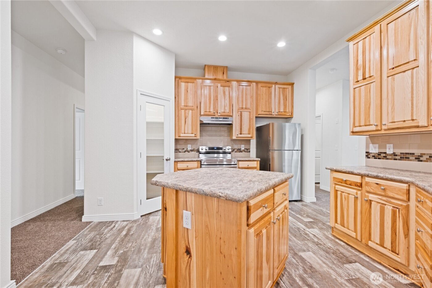 1728 Spirit Lake Highway , Castle Rock, WA 98611