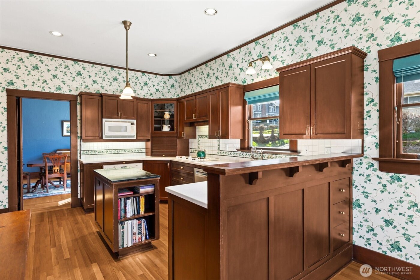 1 East Road , Tacoma, WA 98406