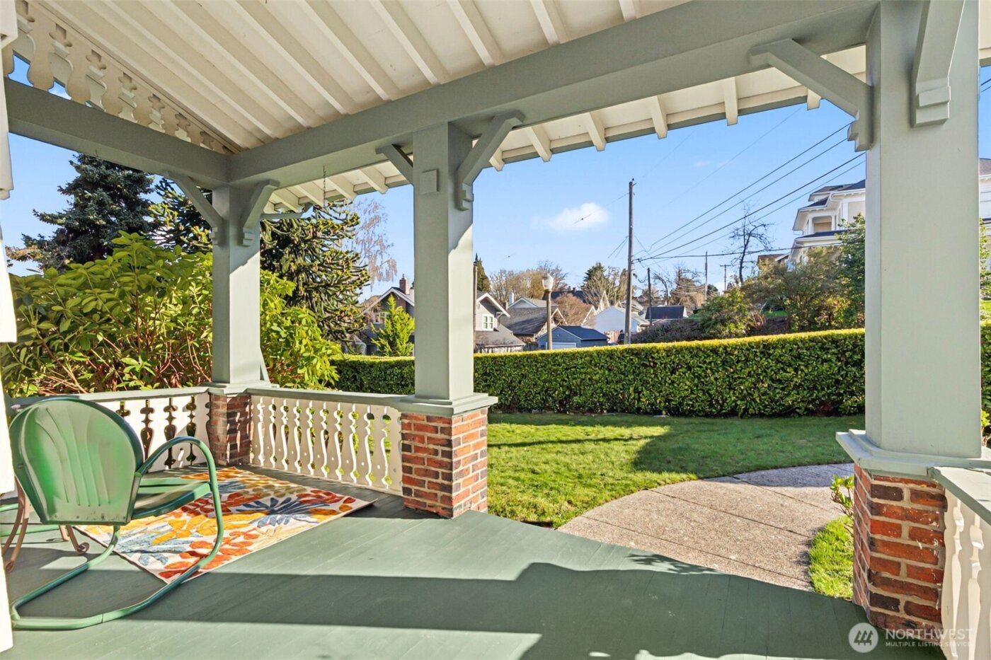 1 East Road , Tacoma, WA 98406