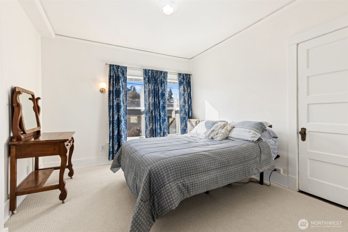 1 East Road , Tacoma, WA 98406