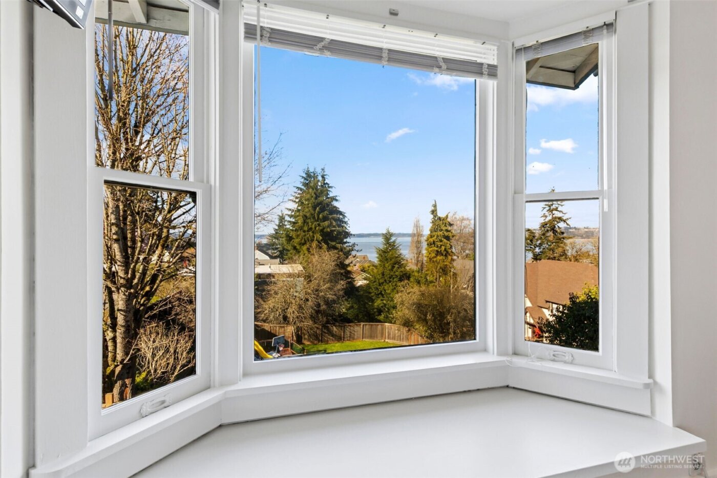 1 East Road , Tacoma, WA 98406