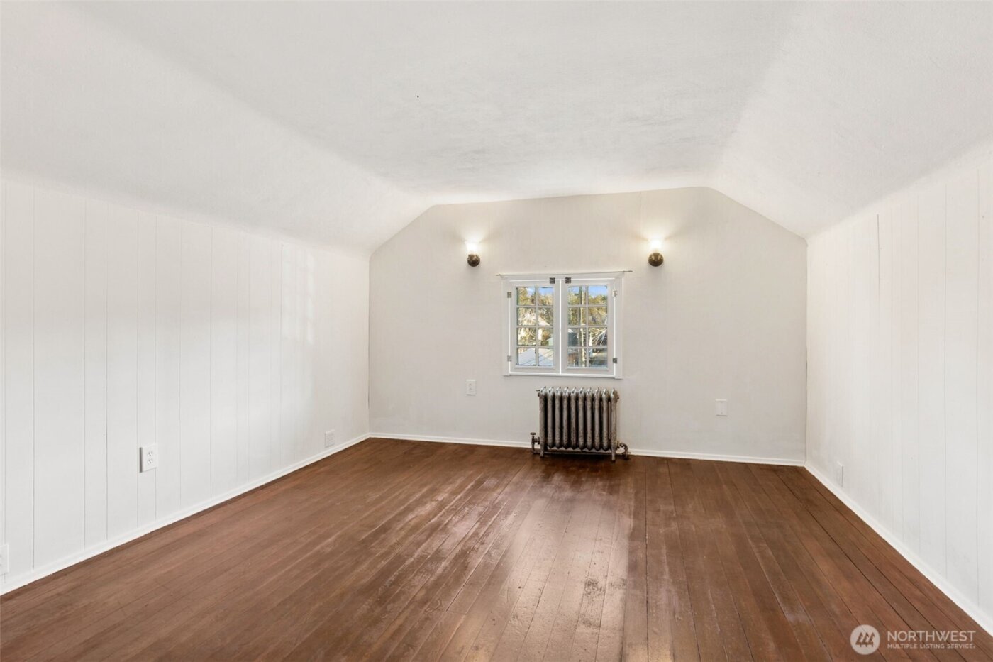 1 East Road , Tacoma, WA 98406