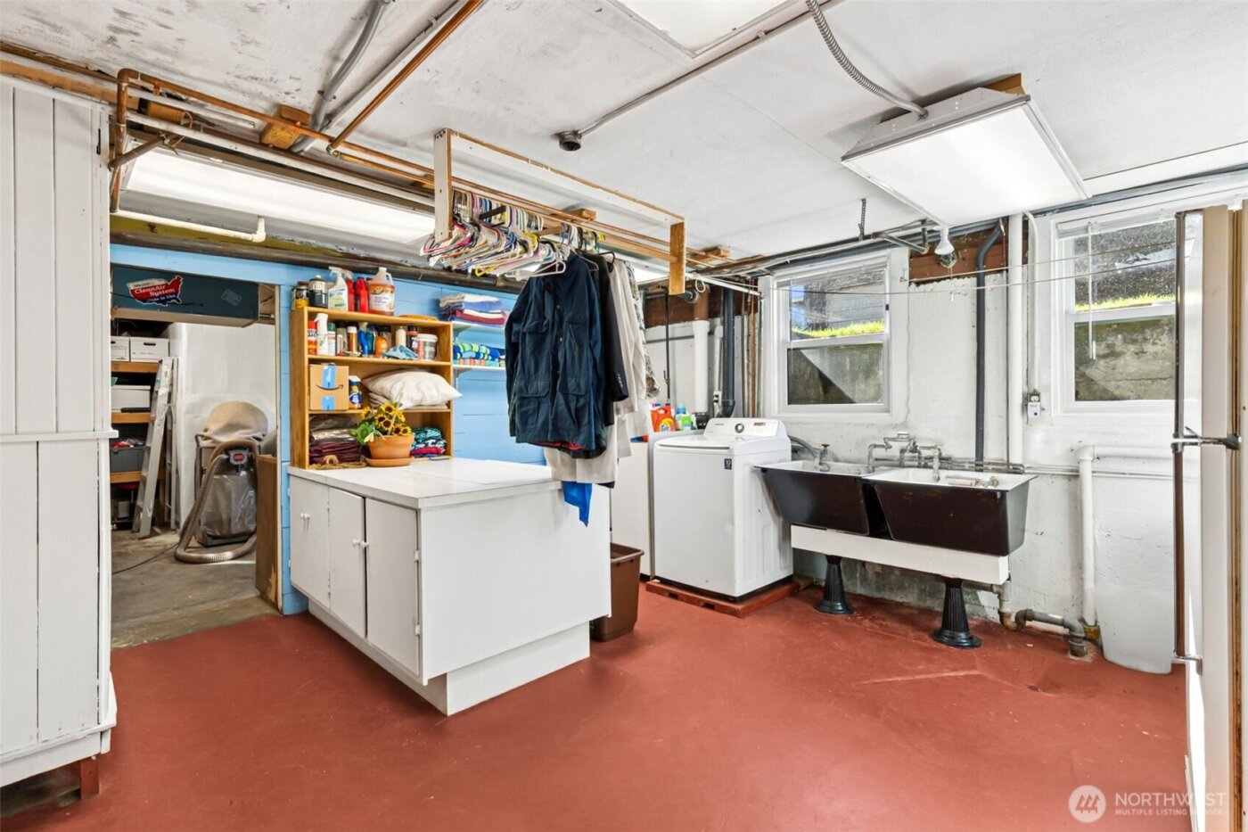 1 East Road , Tacoma, WA 98406