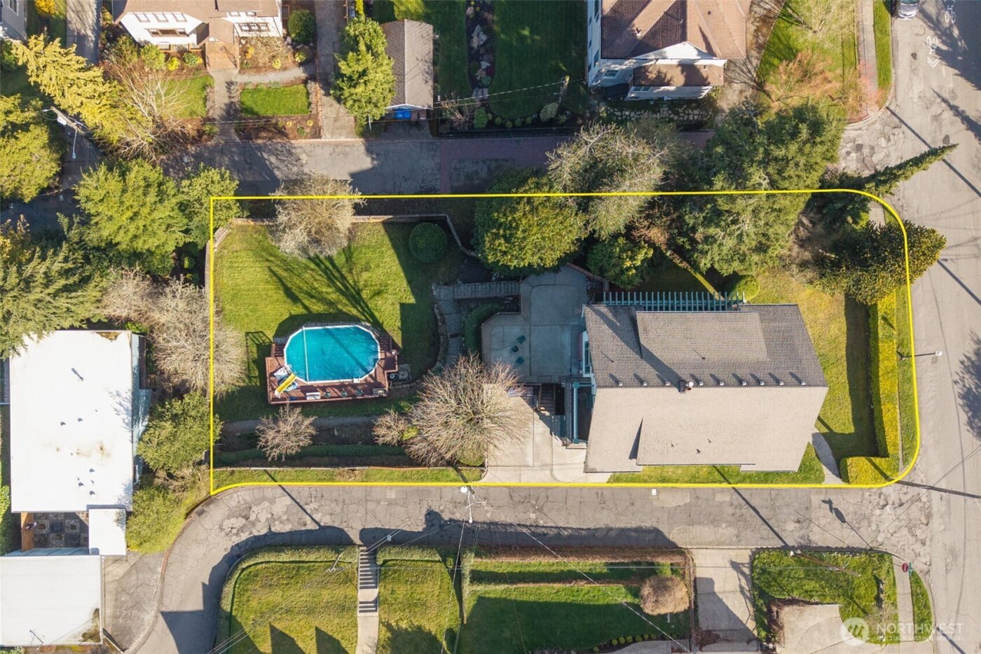 1 East Road , Tacoma, WA 98406