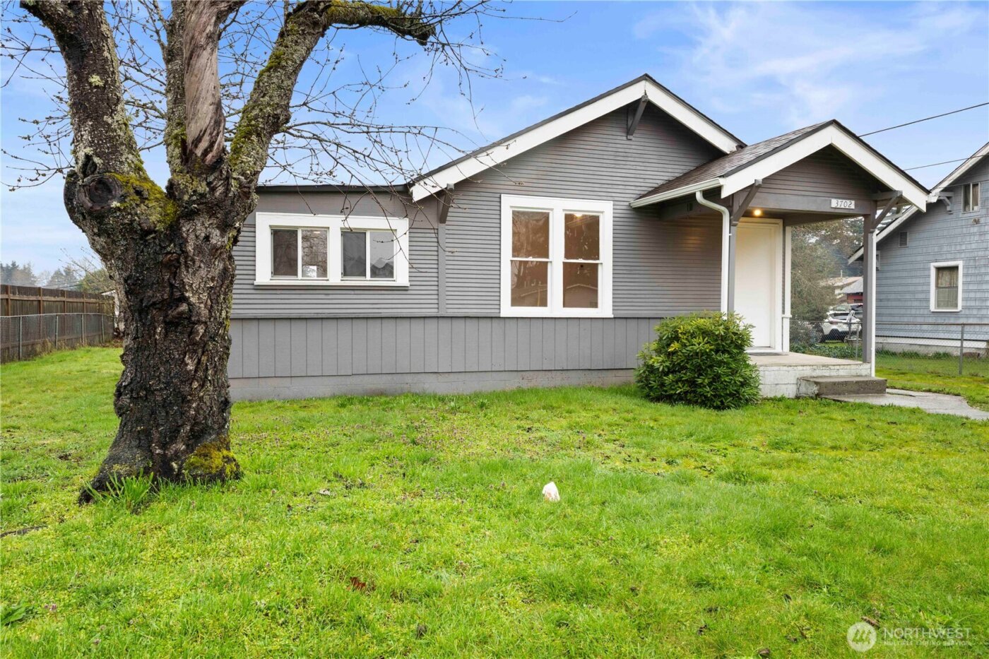 3702 S Gunnison Street , Tacoma, WA 98409
