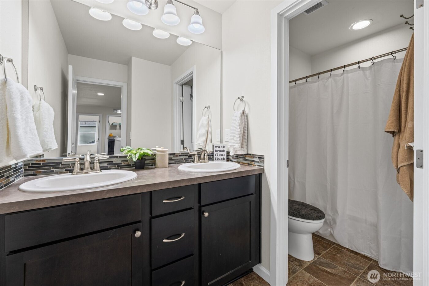 13829 67th Avenue E, Puyallup, WA 98373