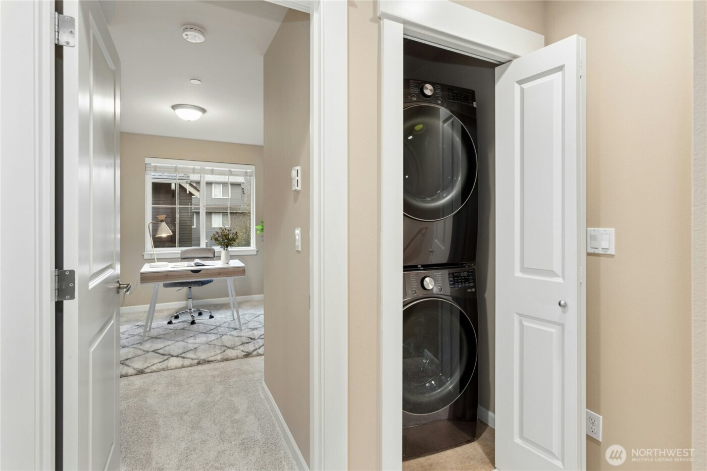 909 4th Avenue NE, Issaquah, WA 98029