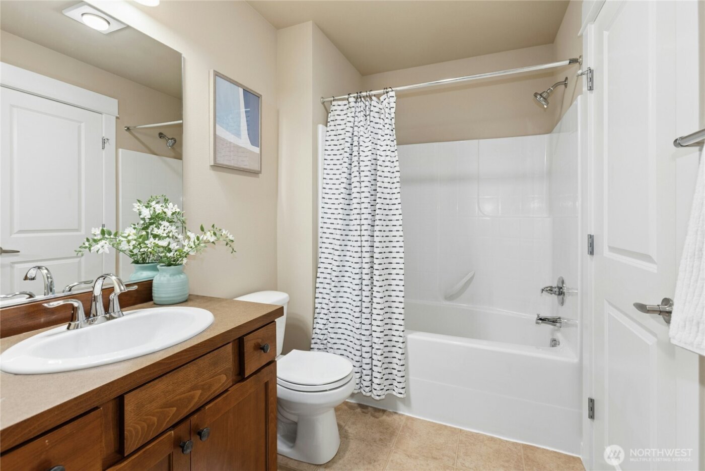 909 4th Avenue NE, Issaquah, WA 98029