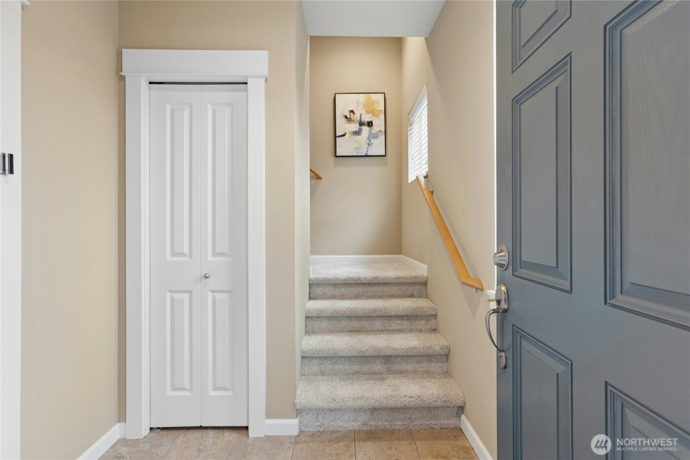 909 4th Avenue NE, Issaquah, WA 98029