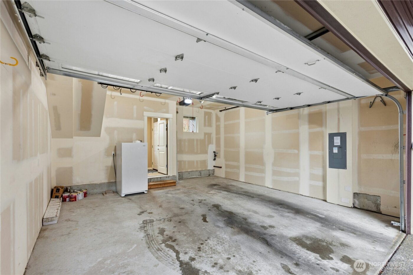 909 4th Avenue NE, Issaquah, WA 98029