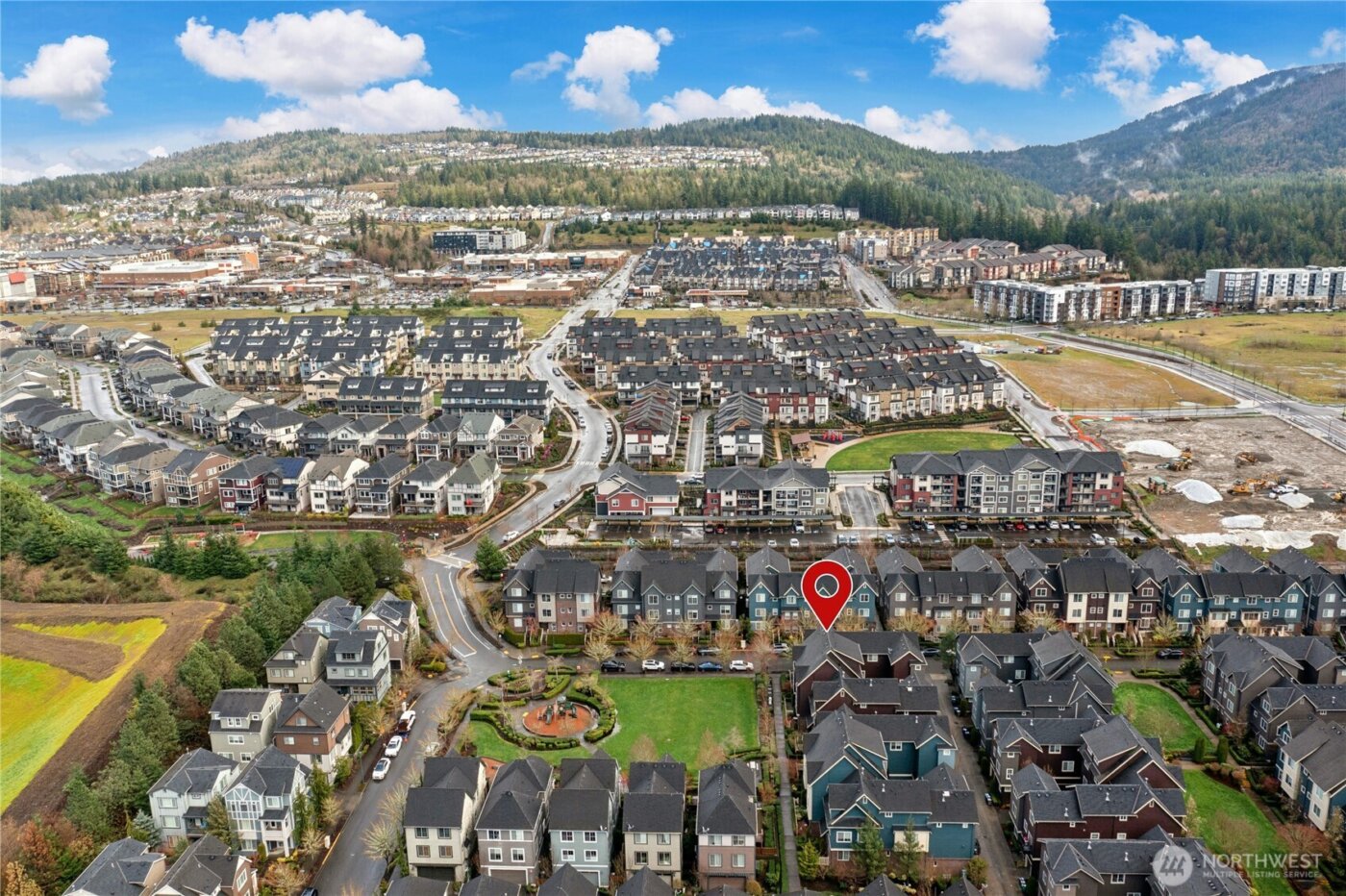 909 4th Avenue NE, Issaquah, WA 98029