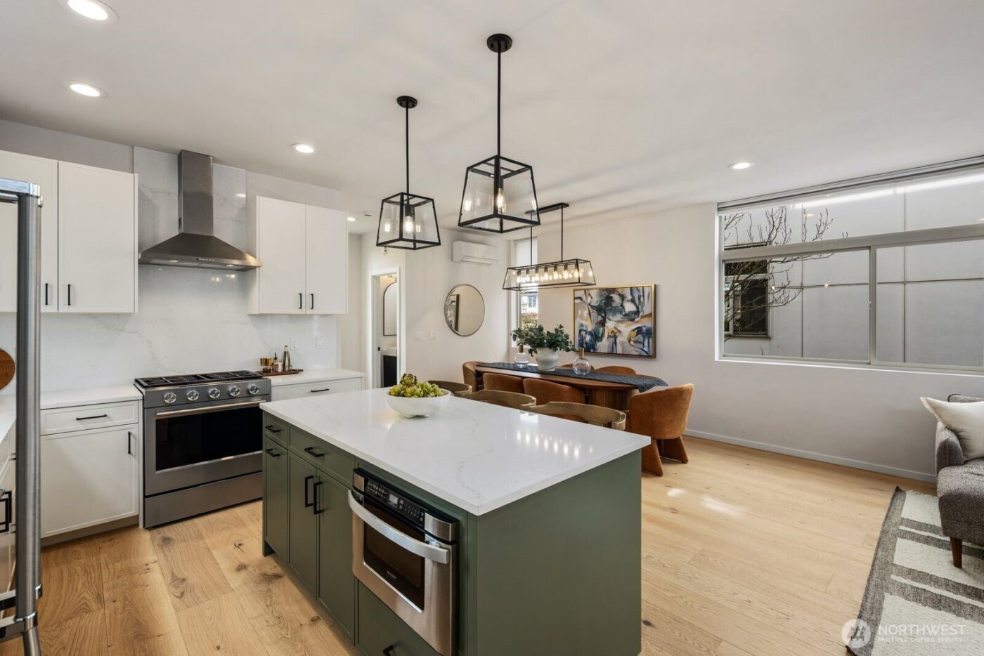 1727 NW 60th Street , Seattle, WA 98107