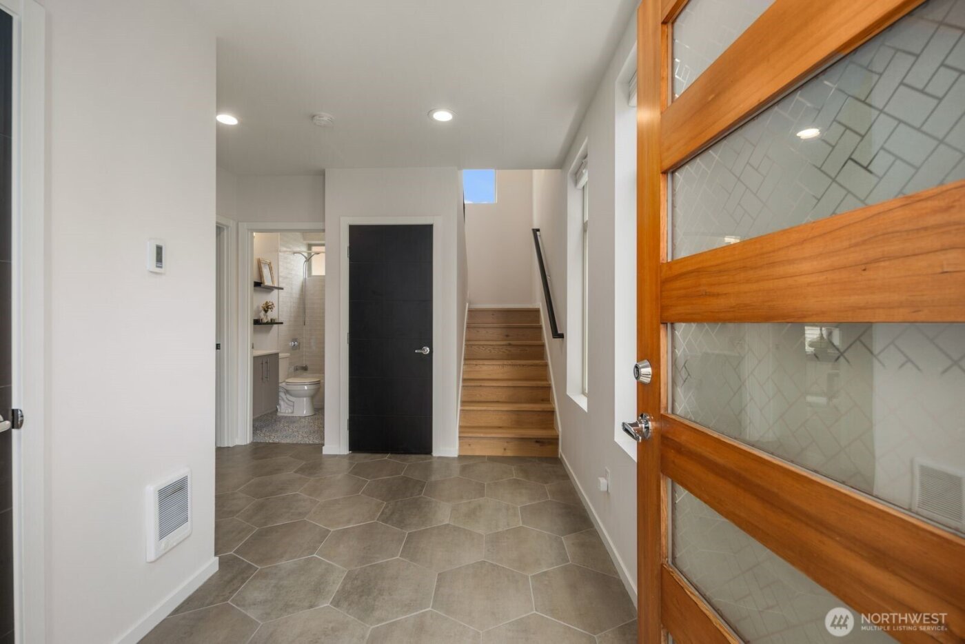 1727 NW 60th Street , Seattle, WA 98107