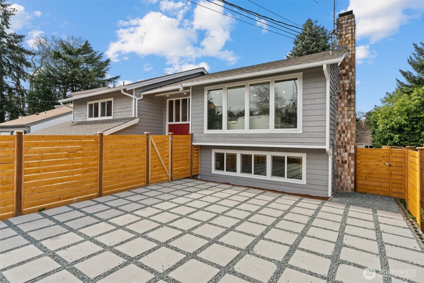 7407 25th Avenue NE, Seattle, WA 98115