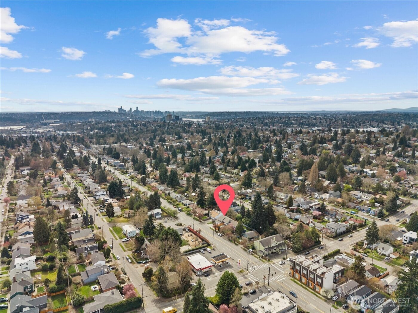 7407 25th Avenue NE, Seattle, WA 98115