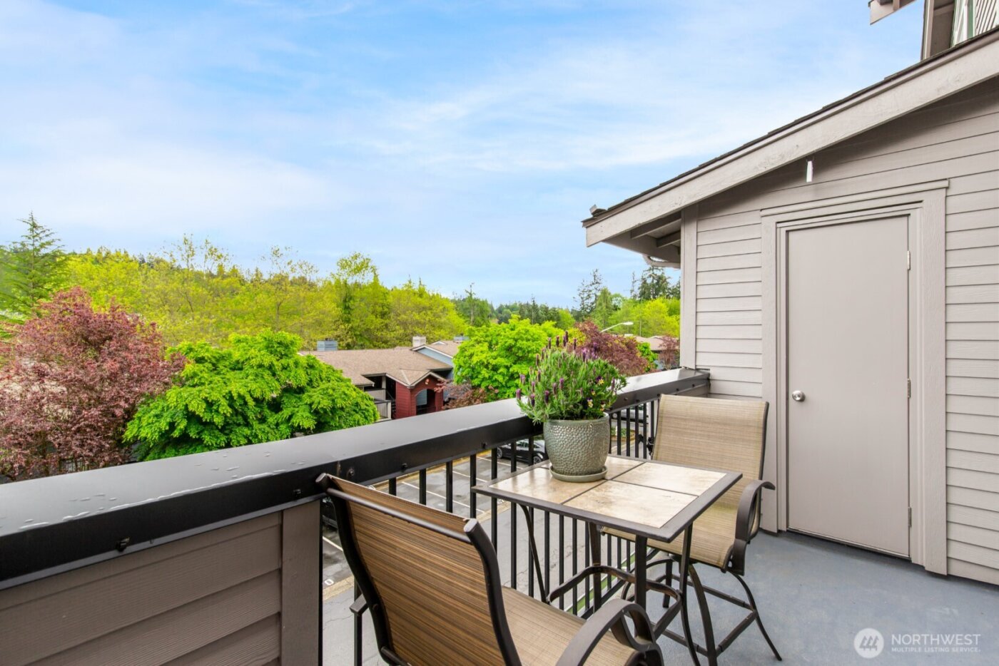 15809 Waynita Way NE #G204, Bothell, WA 98011