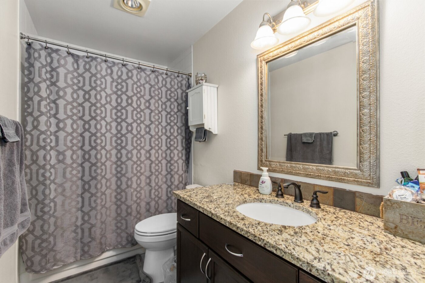 15809 Waynita Way NE #G204, Bothell, WA 98011