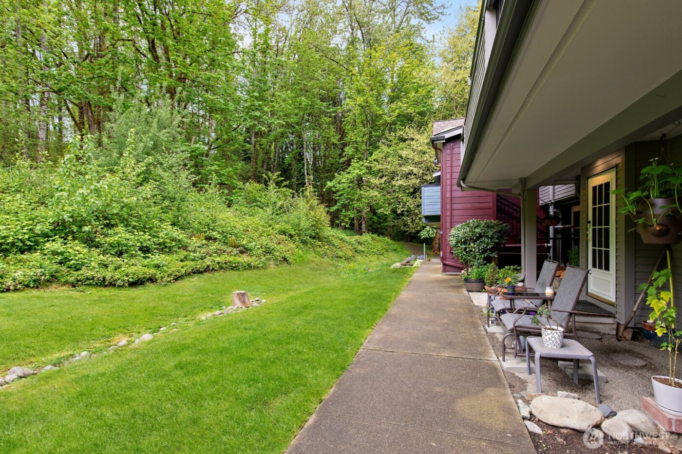 15809 Waynita Way NE #G204, Bothell, WA 98011