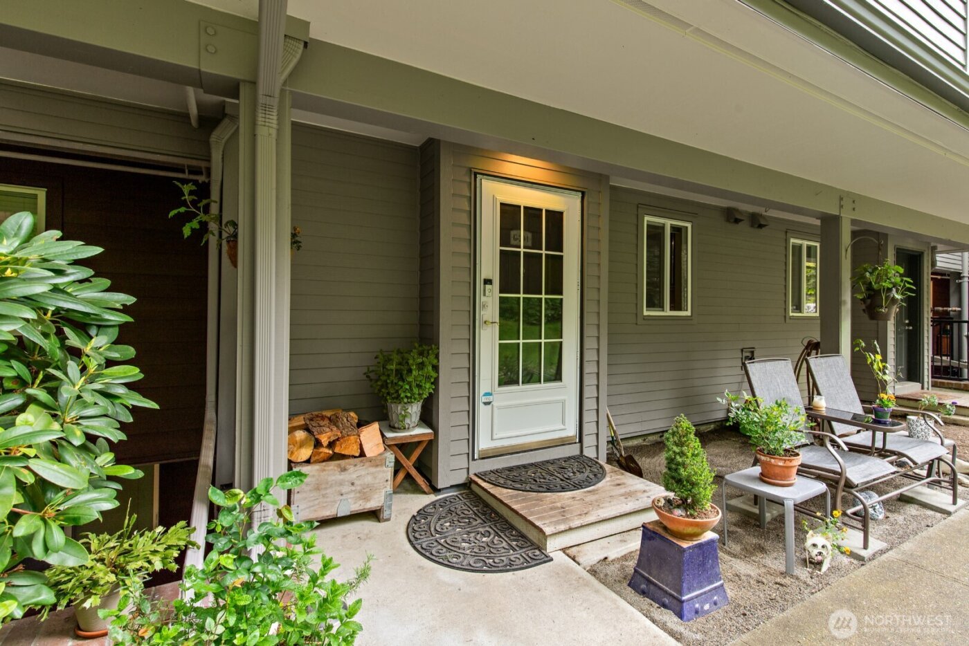 15809 Waynita Way NE #G204, Bothell, WA 98011