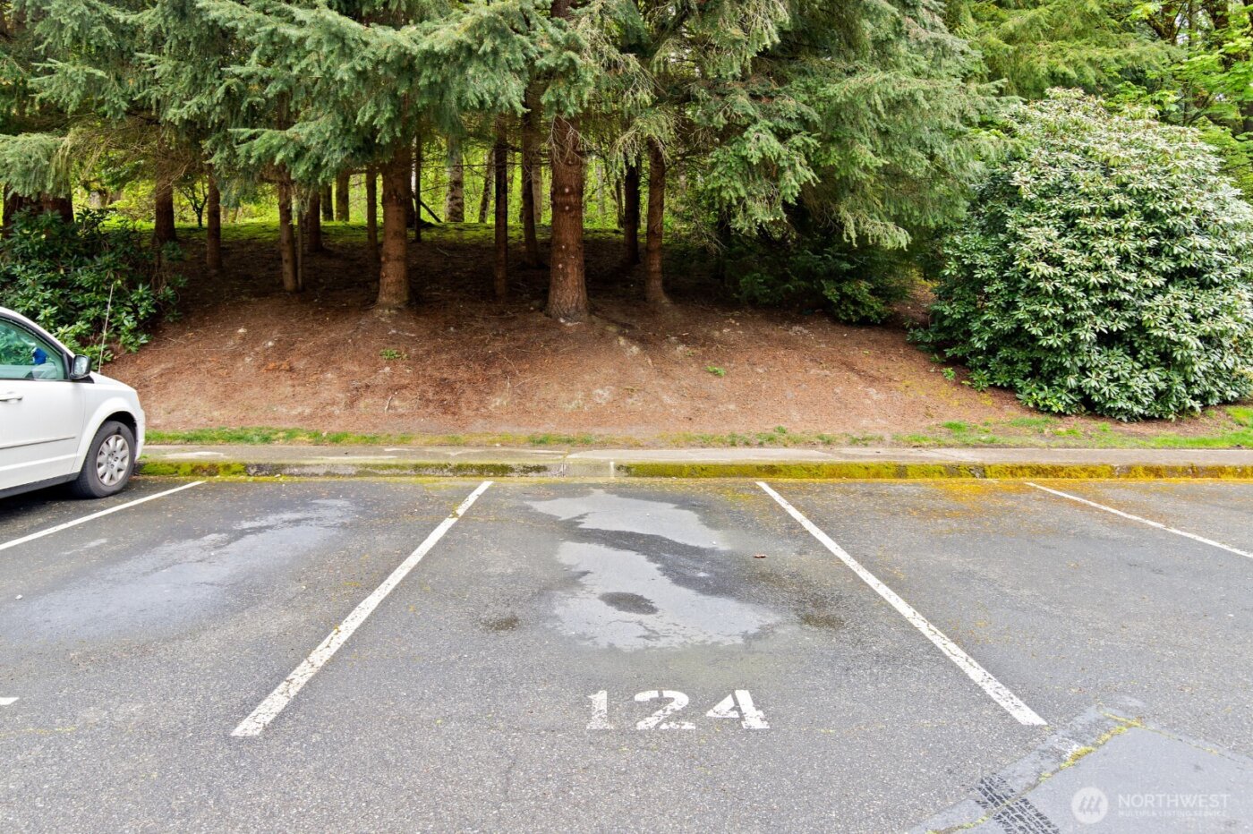 15809 Waynita Way NE #G204, Bothell, WA 98011