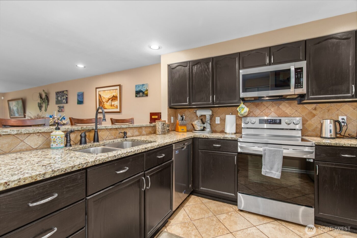 15809 Waynita Way NE #G204, Bothell, WA 98011