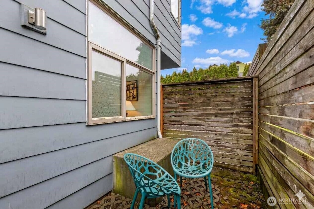 2514 S Washington Street , Seattle, WA 98144