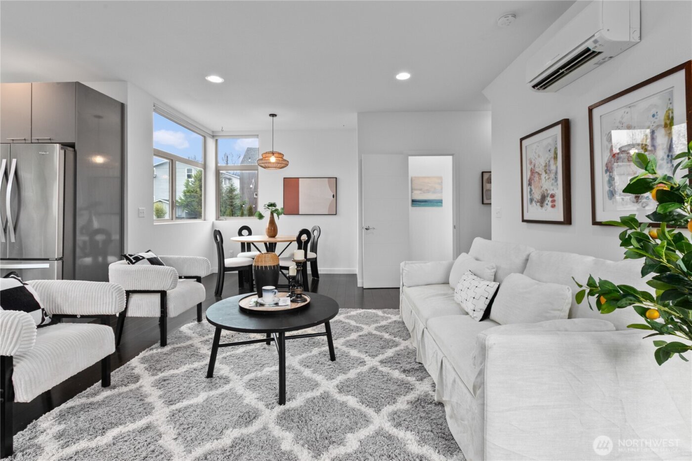 2514 S Washington Street , Seattle, WA 98144