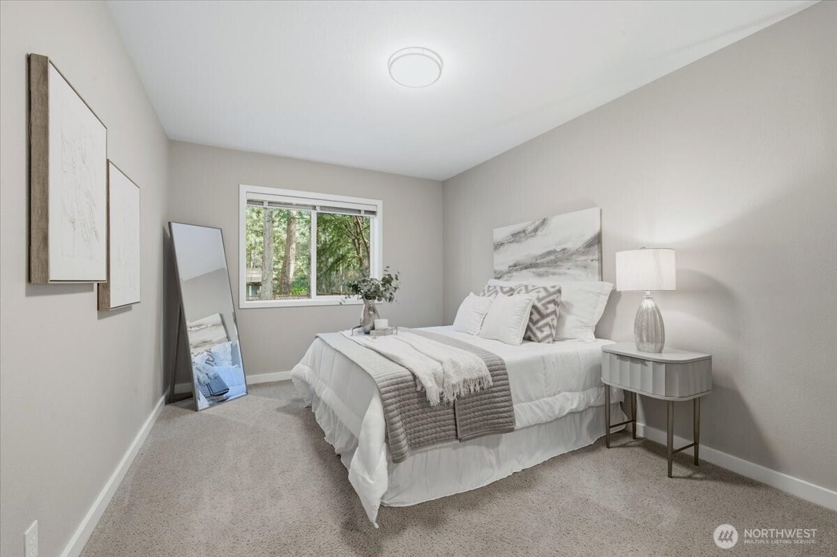 879 881 Kamus Way , Fox Island, WA 98333