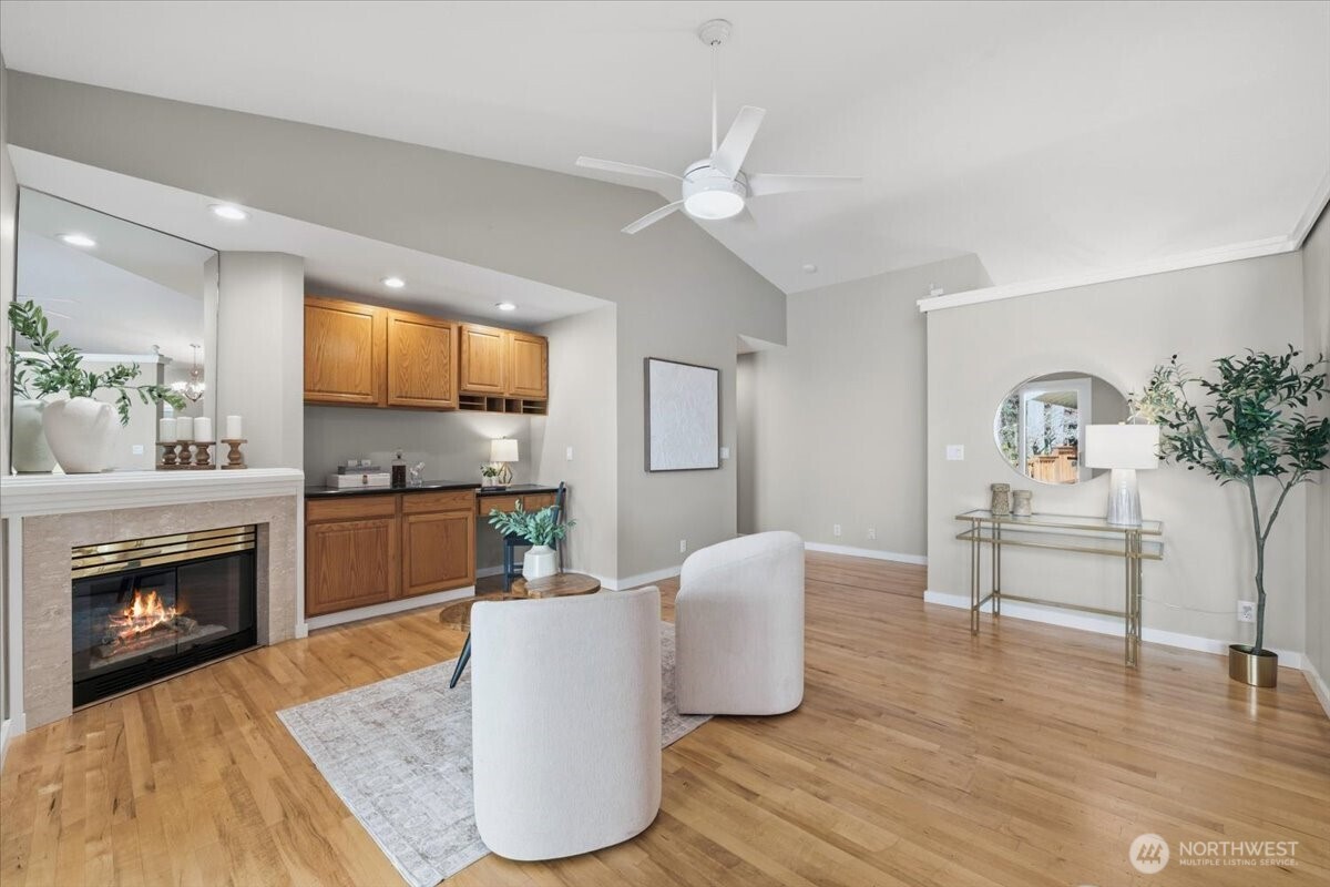 879 881 Kamus Way , Fox Island, WA 98333