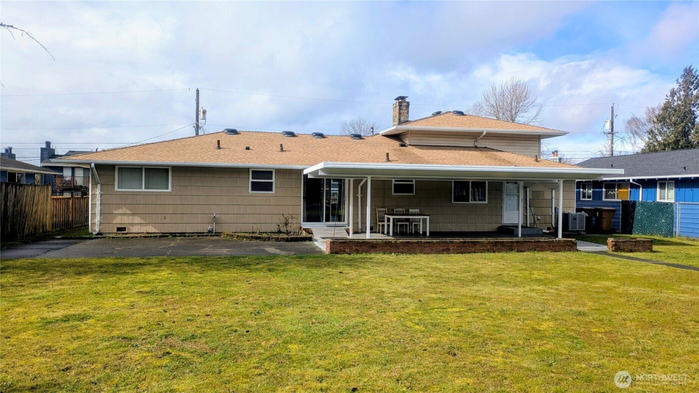 7361 S Wilkeson Street , Tacoma, WA 98408