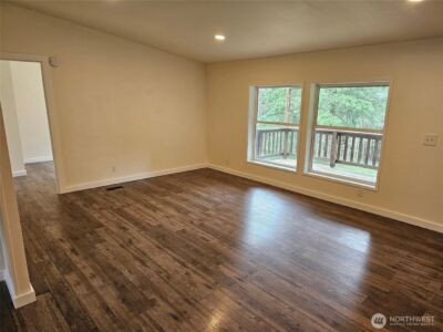 190 Tamaracks Drive , Onalaska, WA 98570 - Photo 9